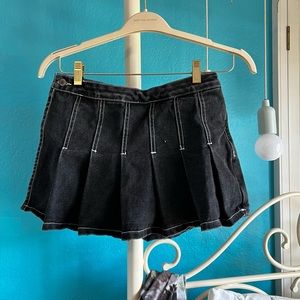 Brandy Melville Skirt Shorts Maliyah Small J. Galt 100% cotton jeans